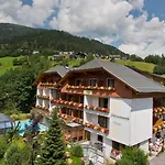 Hotel Almrausch 4*