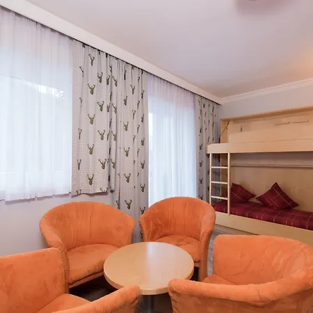 Almrausch Hotel 4*