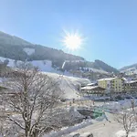 Hotel Almrausch 4*