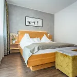 Almrausch Hotel