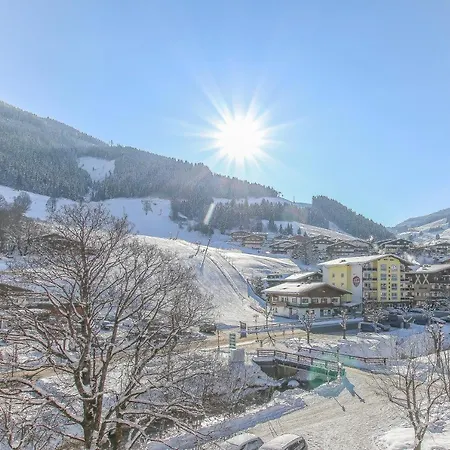 Hotel Almrausch 4*