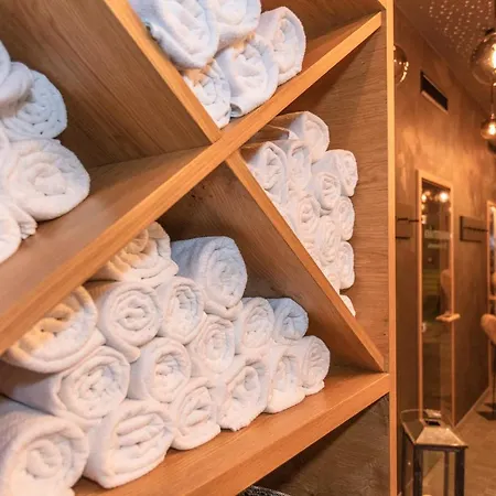 Almrausch Hotel 4*