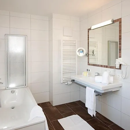 فندق ألمروش 4*