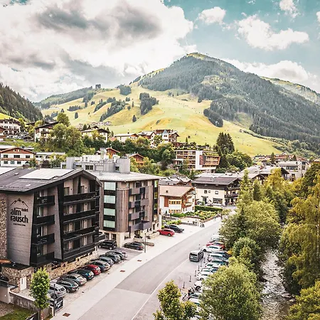 Hotel Almrausch Saalbach-Hinterglemm