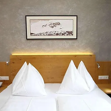 Hotel Almrausch 4*