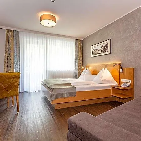 Almrausch 4*