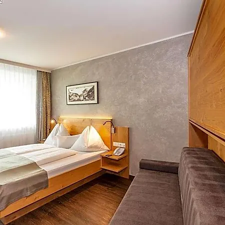 Almrausch Hotel Saalbach-Hinterglemm