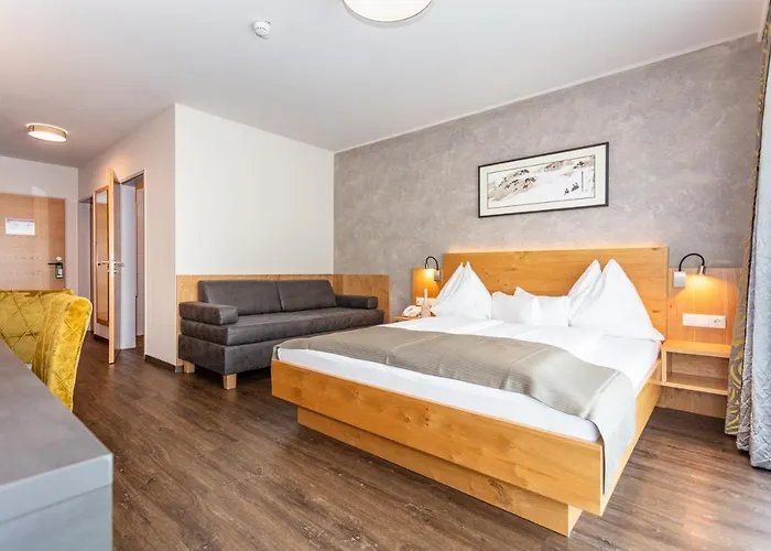 阿尔姆劳斯酒店 酒店 萨尔巴赫