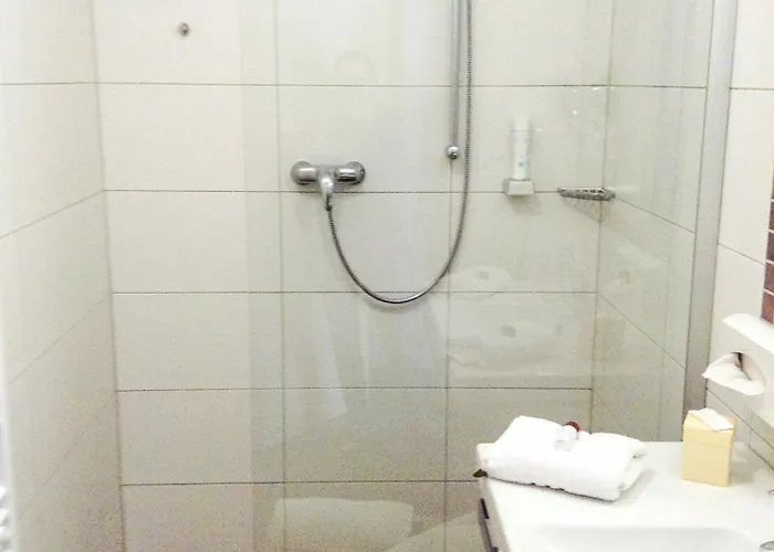 阿尔姆劳斯酒店