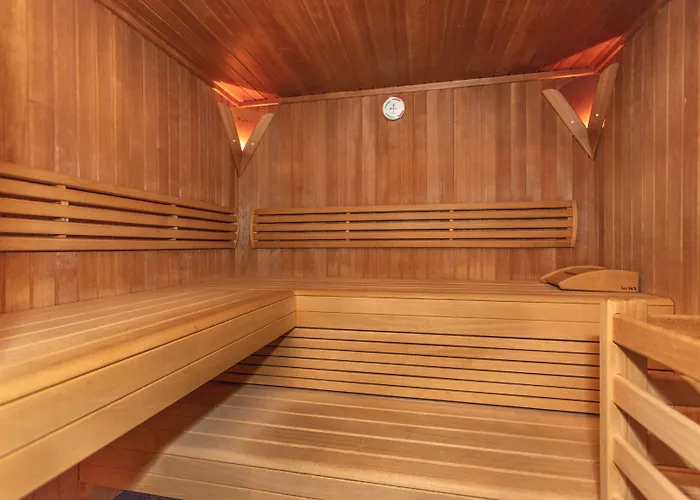 阿尔姆劳斯酒店 酒店