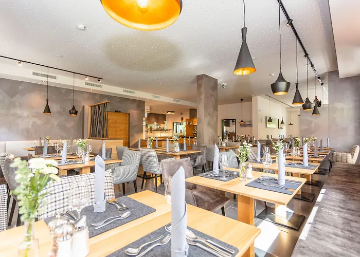 阿尔姆劳斯酒店 萨尔巴赫